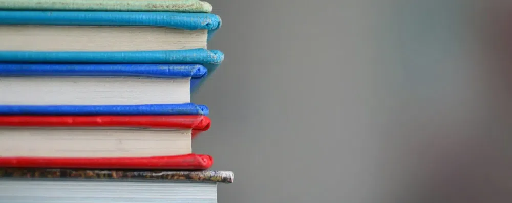 Como aprender inglês com leitura: passo a passo para iniciantes