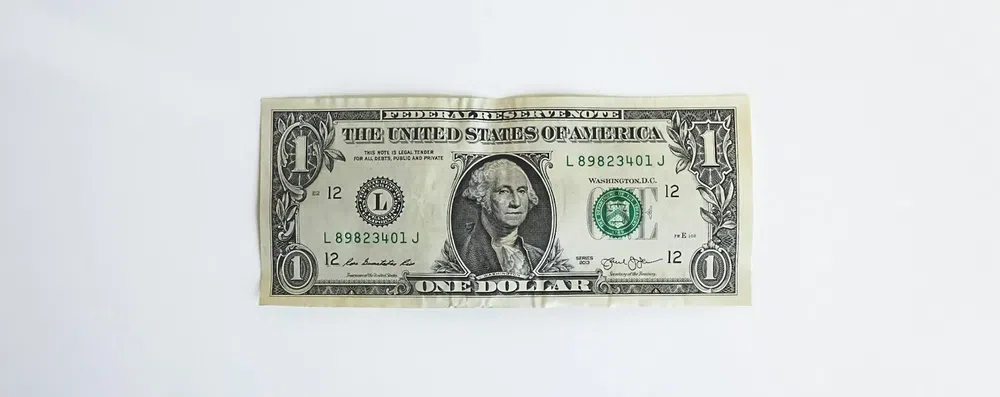 Dólar em alta: como aproveitar o momento para uma experiência internacional
