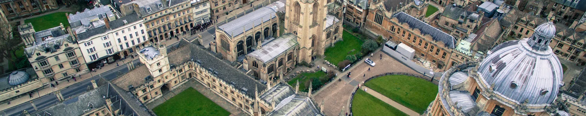 Conheça as bolsas Reach Oxford