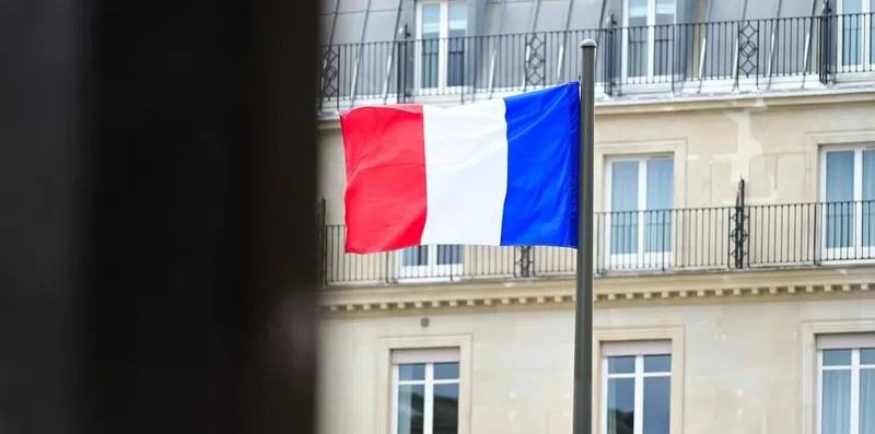 Bolsa Émile-Boutmy: estude na França com tudo pago